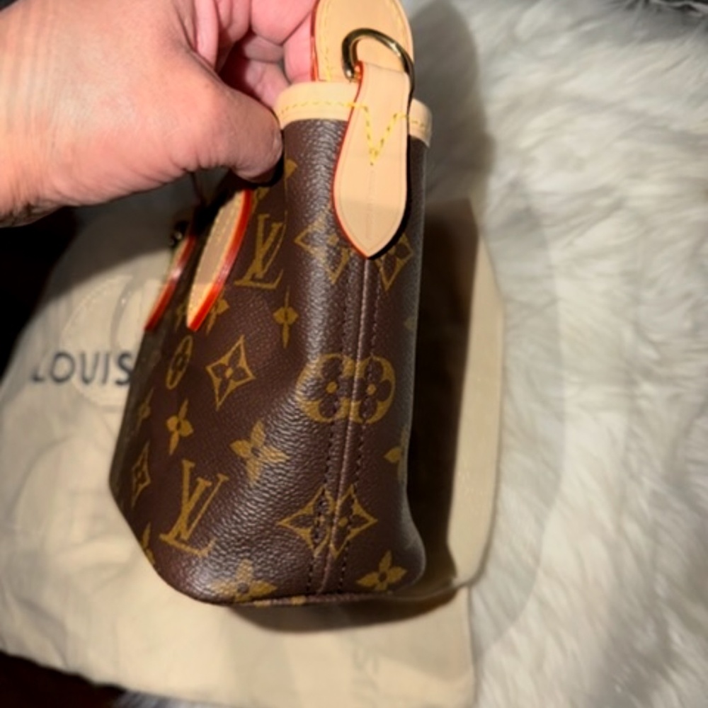 Louis Vuitton neverfull bb